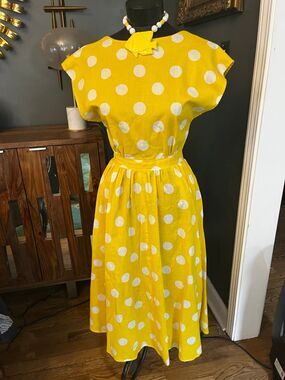 Vintage 1980’s Yellow Cotton Polka Dot Sun Summer Dress Cottagecore sz 6 80s.